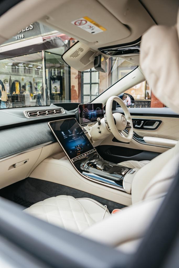 Luxury chauffeur service London night city travel Mercedes S Class