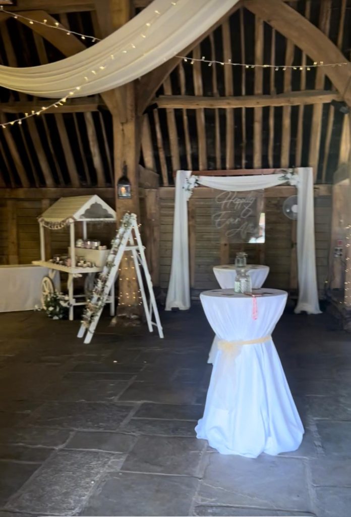 Countryside barn wedding venue in the UK